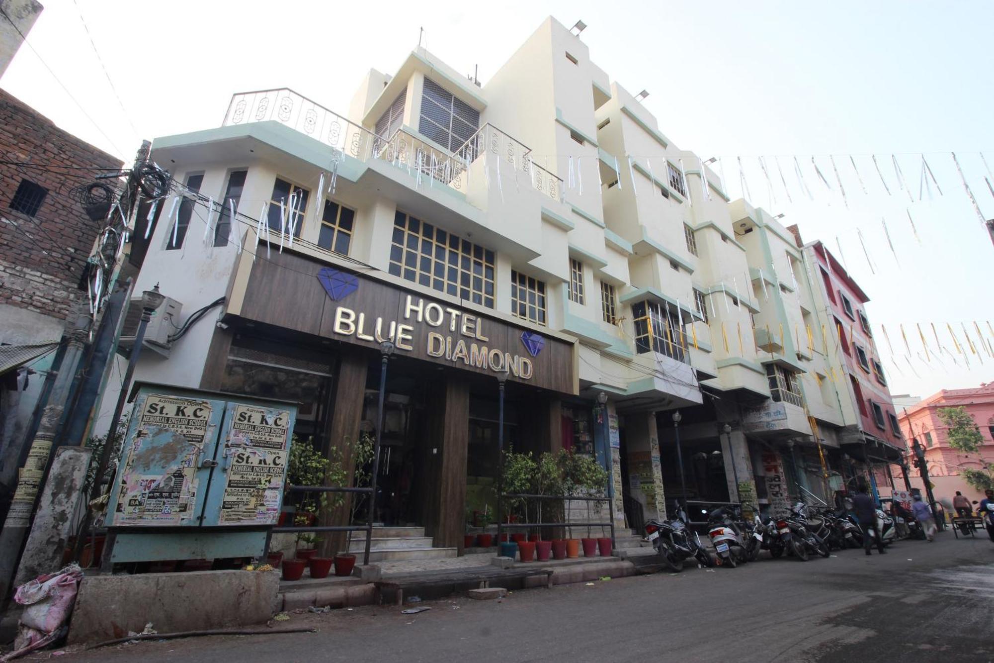 Hotel O Blue Diamond Váránasí Exteriér fotografie